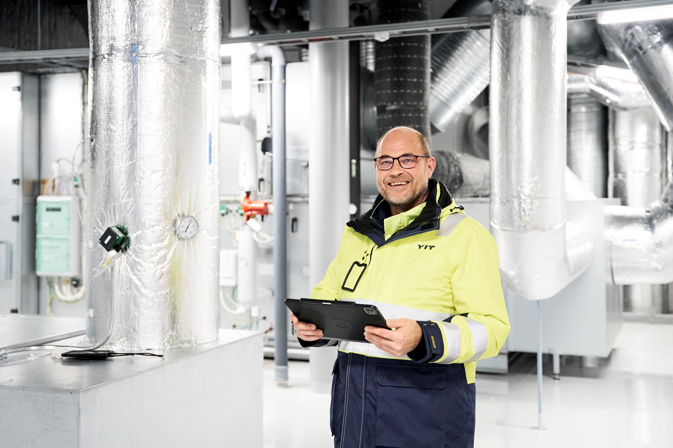 Smart solutions improve production performance and create energy savings in industrial applications