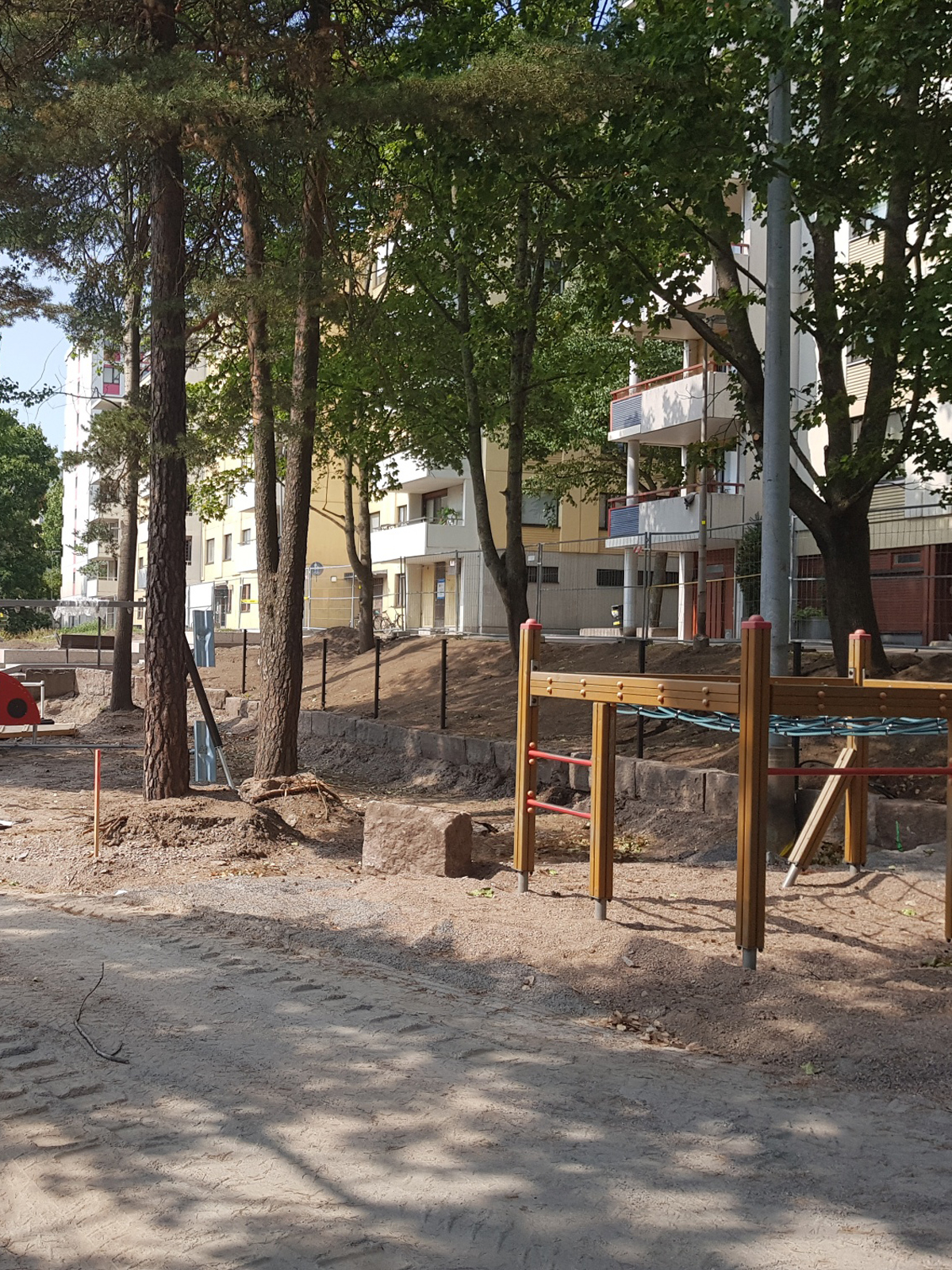 Sähköttäjänpuisto kivityöt